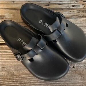 Birkenstock Classic Black Slip-Ons